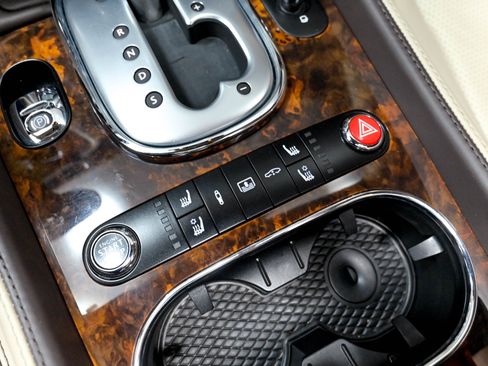 Used 2015 Bentley Flying Spur W12 AWD/4WD image 78