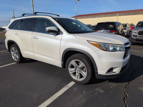 Used 2014 Toyota Highlander Limited FWD image 8