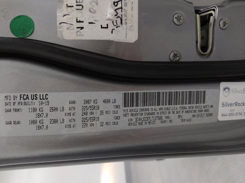 Used 2020 Jeep Compass Limited image 33