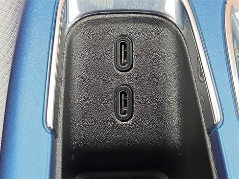 New 2025 Chevrolet Equinox EV LT w/ Convenience Package II image 22