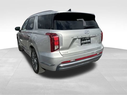 Used 2024 Hyundai Palisade Calligraphy image 5