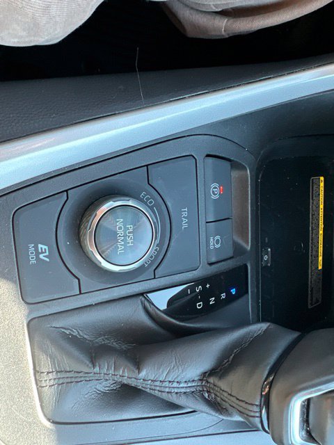 Used 2021 Toyota RAV4 XSE AWD/4WD image 10