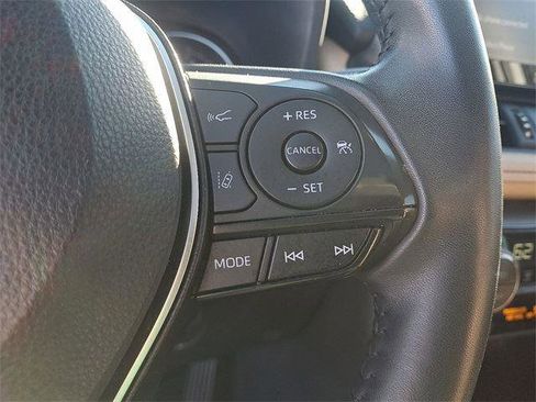 Used 2021 Toyota RAV4 Limited image 23