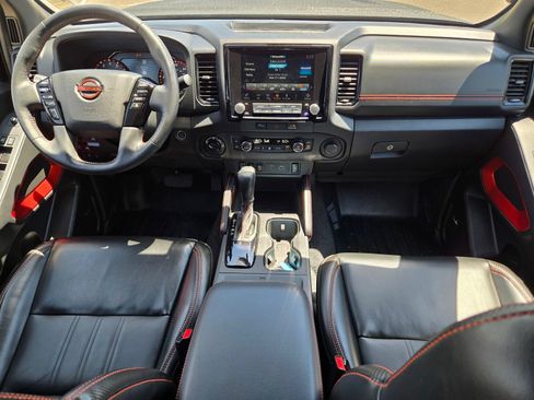 Used 2023 Nissan Frontier PRO-4X w/ Pro-4X Premium Package AWD/4WD image 17
