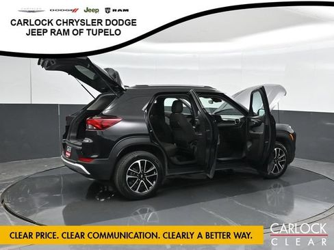 Used 2025 Chevrolet TrailBlazer LT AWD/4WD image 48