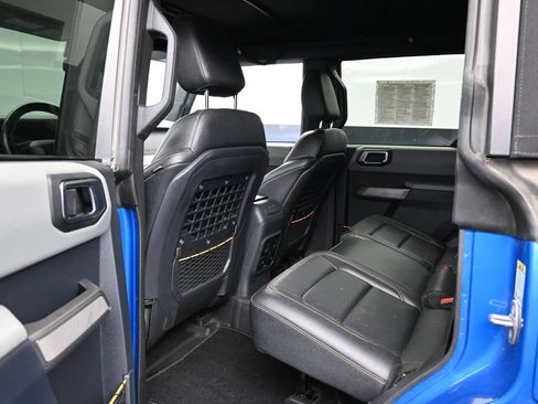 Used 2023 Ford Bronco Badlands AWD/4WD image 16