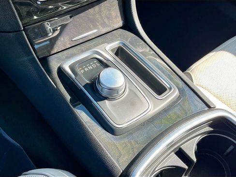 Certified 2023 Chrysler 300 Touring L w/ Comfort Group image 16