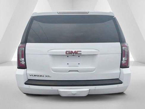 Used 2015 GMC Yukon XL SLT w/ Open Road Package AWD/4WD image 6