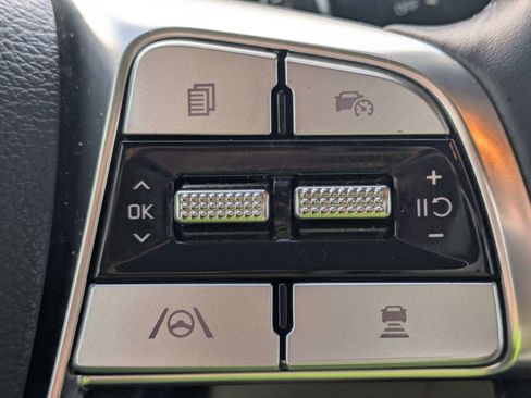 Used 2024 Kia Telluride S FWD image 35