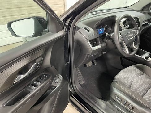 Used 2023 GMC Terrain SLE w/ Driver Convenience Package AWD/4WD image 10