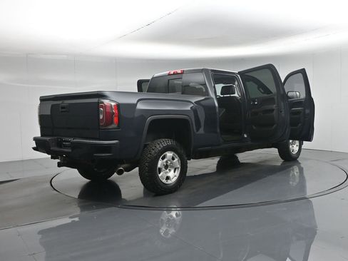 Used 2018 GMC Sierra 1500 Denali image 30