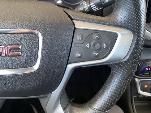 Used 2024 GMC Terrain SLE w/ Driver Convenience Package AWD/4WD image 7