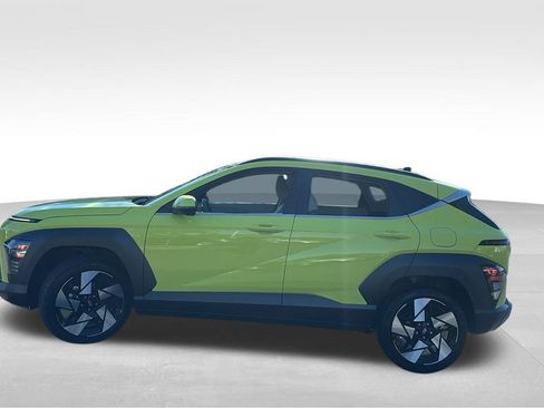 Used 2025 Hyundai Kona Limited image 4