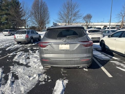 Used 2021 Buick Enclave Preferred image 5