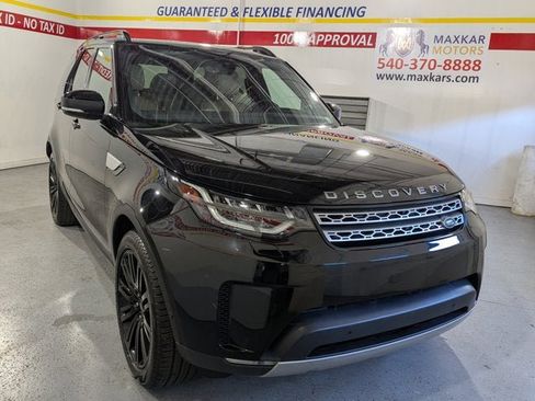 Used 2020 Land Rover Discovery HSE image 1