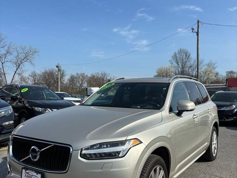 Used 2016 Volvo XC90 T6 Momentum w/ Momentum Plus Package image 3