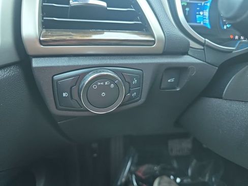 Used 2016 Ford Fusion SE w/ Equipment Group 202A AWD/4WD image 26