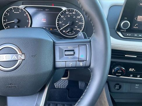 Certified 2025 Nissan Rogue SV image 16