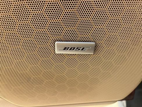 Used 2018 Cadillac XT5 Premium Luxury w/ Driver Assist Package image 15