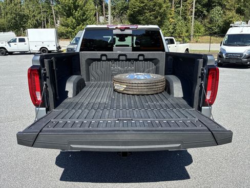 Used 2025 GMC Sierra 1500 AT4 w/ AT4 Premium Package AWD/4WD image 26