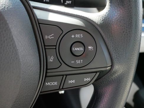 Certified 2022 Toyota Corolla LE image 25