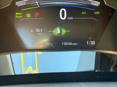 Used 2020 Honda CR-V Touring image 11