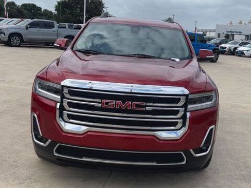 Used 2023 GMC Acadia SLT AWD/4WD image 3