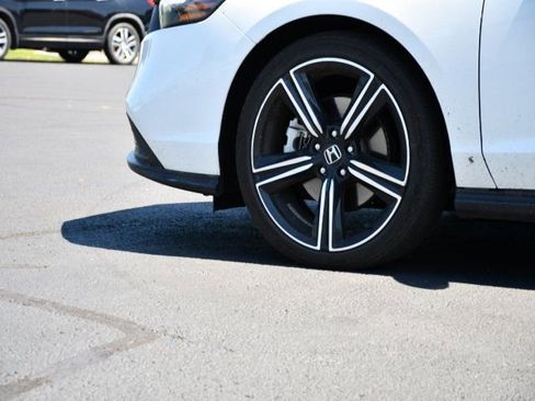 Used 2024 Honda Accord Sport image 12