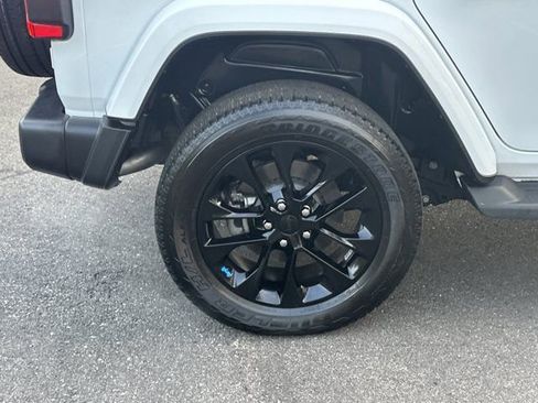 Used 2023 Jeep Wrangler Unlimited Sahara w/ Cold Weather Group image 20