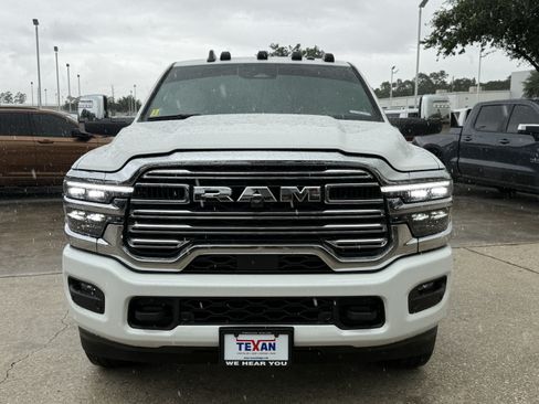 Used 2026 RAM 2500 Laramie AWD/4WD image 10