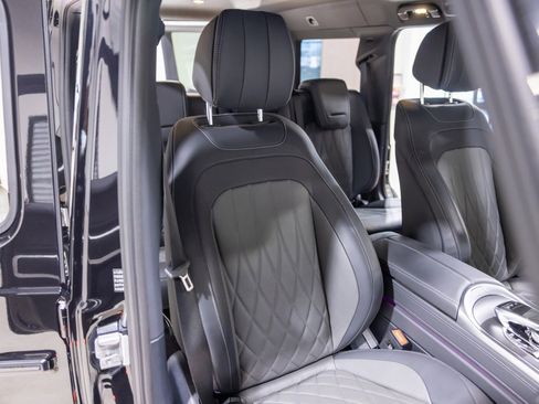 Used 2024 Mercedes-Benz G 550 image 34