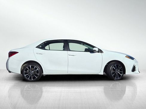 Used 2019 Toyota Corolla SE image 3