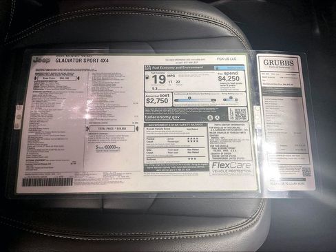 New 2025 Jeep Gladiator Sport image 33