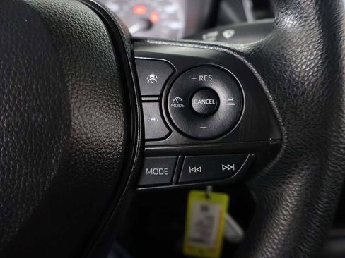 Used 2025 Toyota Corolla LE FWD image 34