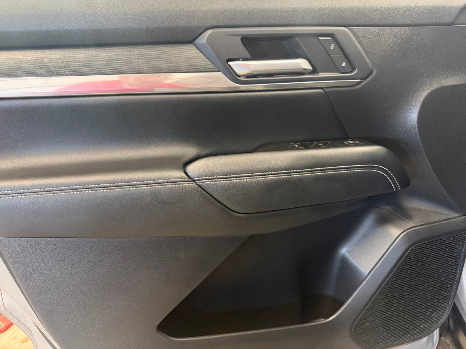 Used 2026 GMC Terrain Elevation FWD image 27
