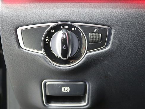 Used 2019 Mercedes-Benz S 560 4MATIC Sedan image 34