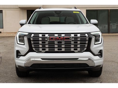 New 2026 GMC Terrain Denali AWD/4WD image 3