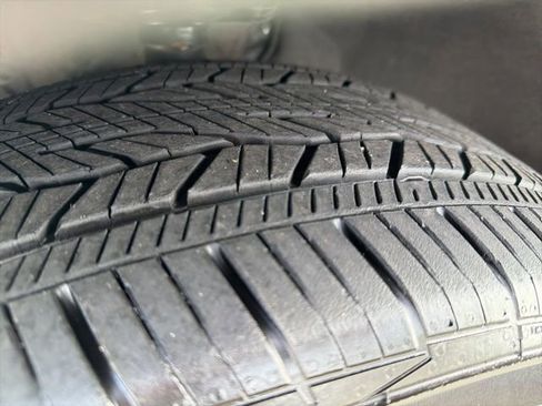 Used 2024 Toyota Grand Highlander AWD Hybrid image 28