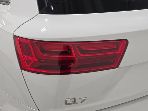 Used 2019 Audi Q7 3.0T Prestige w/ Prestige Package AWD/4WD image 33