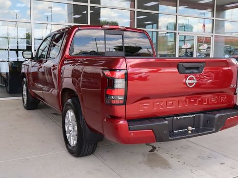 Used 2022 Nissan Frontier SV w/ Technology Package RWD image 6
