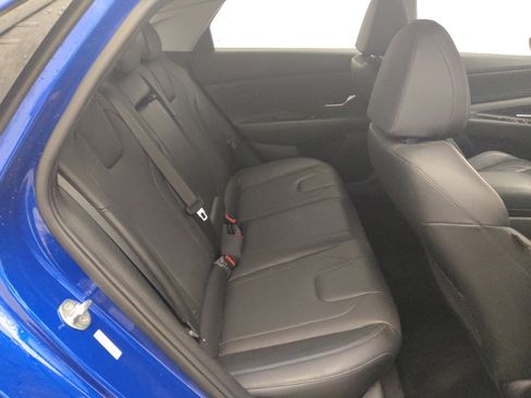 Used 2023 Hyundai Elantra Limited image 19