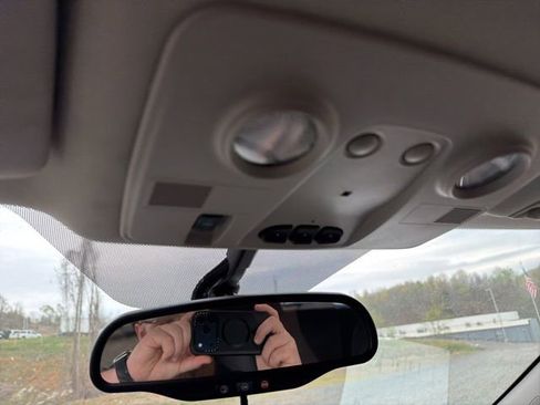 Used 2017 Chevrolet Traverse LT w/ Traveler's Package AWD/4WD image 30