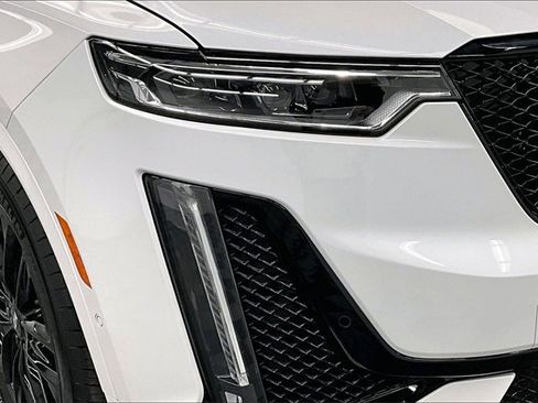 Used 2024 Cadillac XT6 Sport image 33