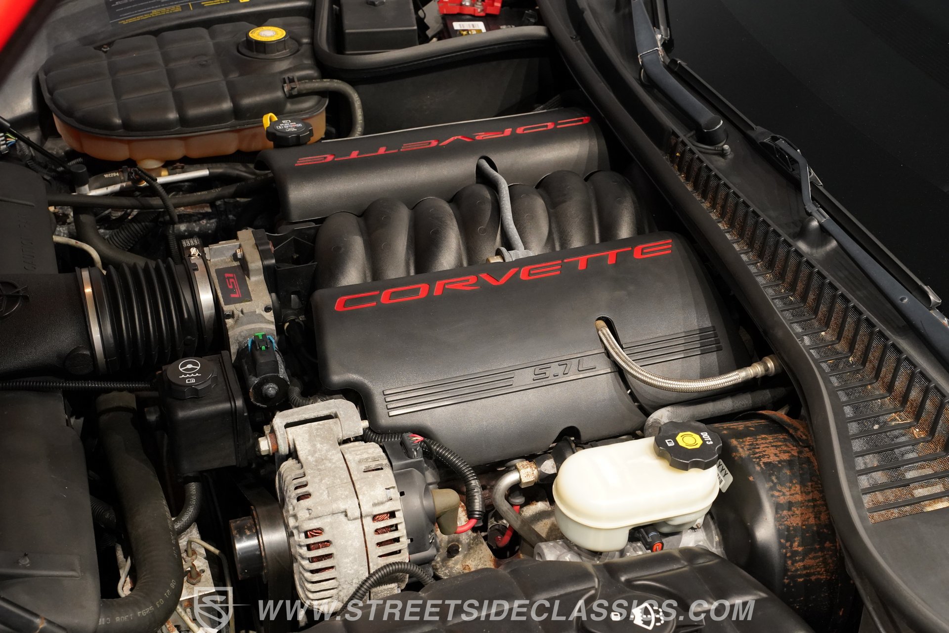 Used 2004 Chevrolet Corvette Convertible w/ Preferred Equipment Group RWD image 3