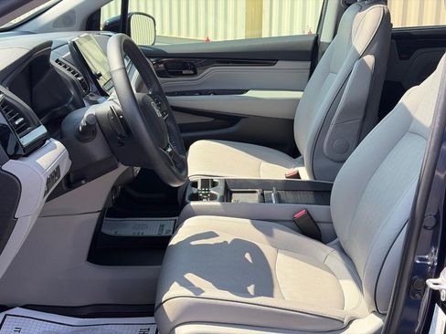 Used 2023 Honda Odyssey Elite image 21