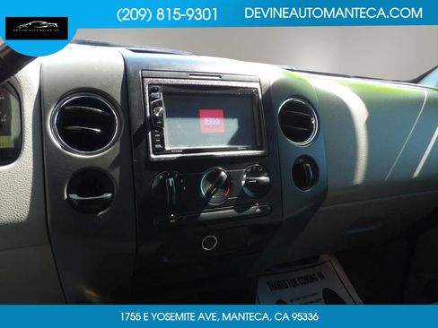 Used 2005 Ford F150 XLT image 13