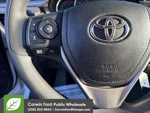 Used 2014 Toyota Corolla L image 15