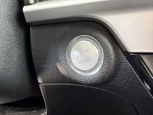 Used 2023 Kia Telluride S image 21