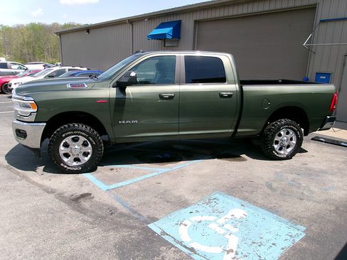 Used 2021 RAM 2500 Big Horn w/ Level B Equipment Group AWD/4WD image 6