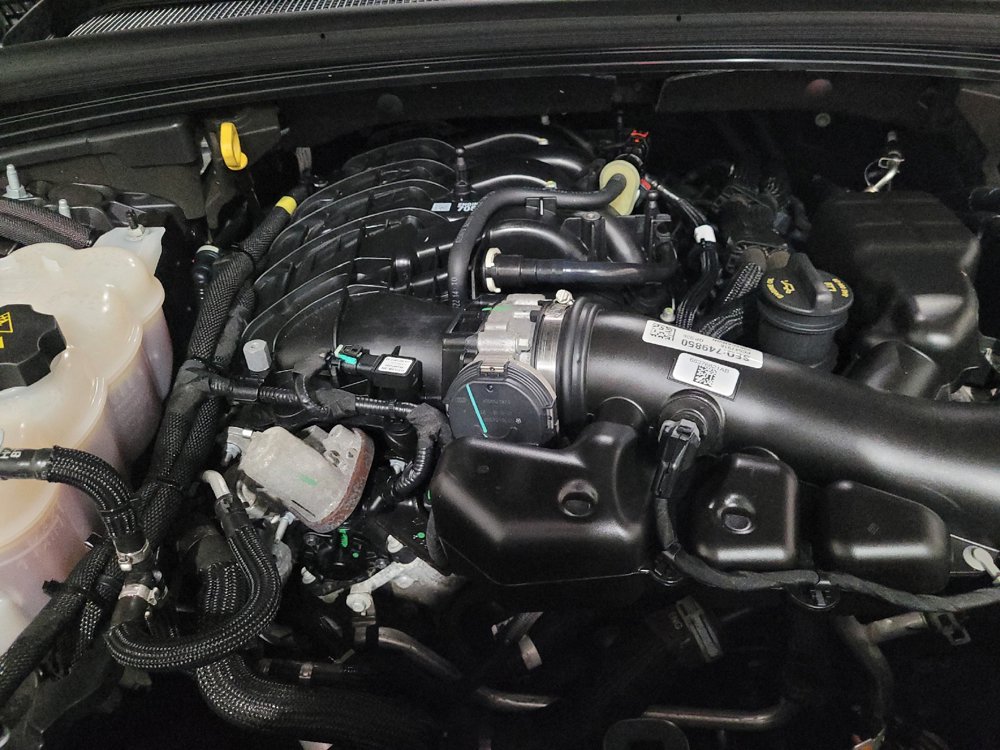 Used 2023 Jeep Grand Cherokee Altitude AWD/4WD image 30